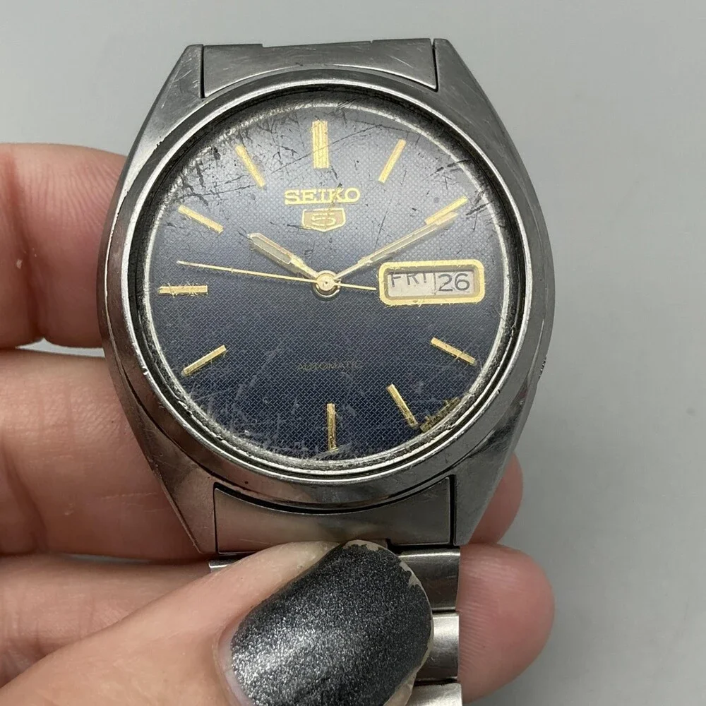 Vintage Seiko 5 7009-3040 Mens Watch 37mm Date Automatic NON WORKING For Parts